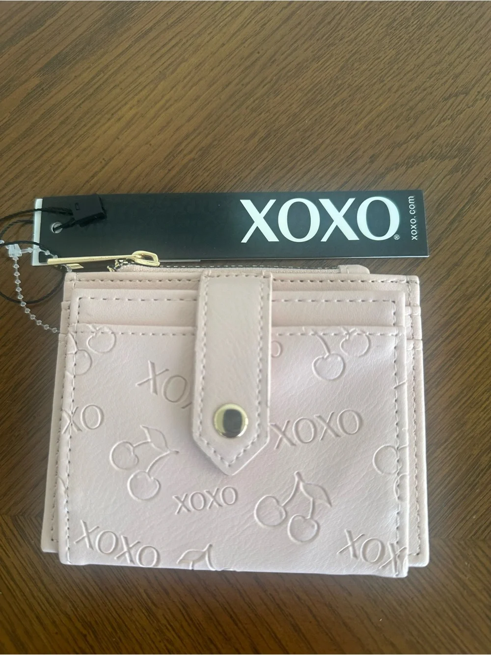 💕XOXO Blush Pink Card Holder – Cherry & XOXO Embossed Design 🍒